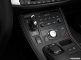  Gear shifter/center console photo